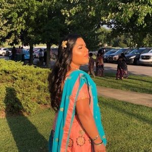 Meet your Posher, Deepa